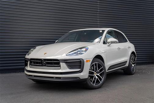 2025 Porsche Macan Base