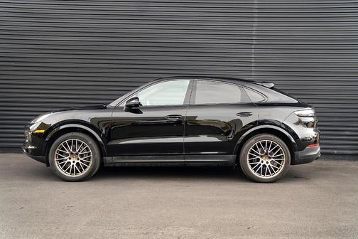 2022 Porsche Cayenne Platinum Edition