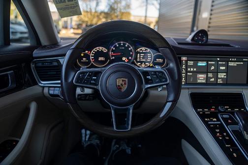 2018 Porsche Panamera 4S