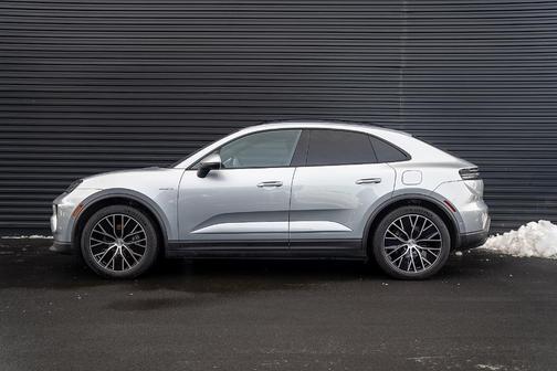 2025 Porsche Macan 