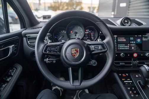 2025 Porsche Macan S