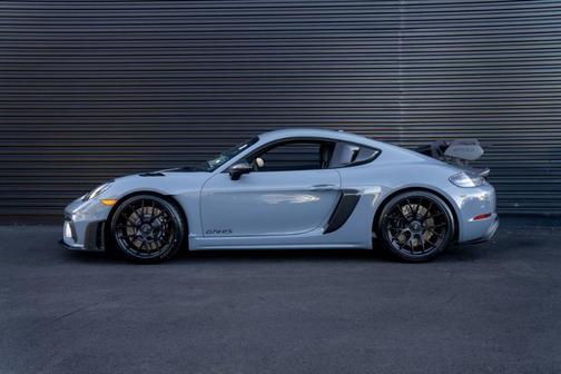 2025 Porsche 718 Cayman GT4 RS
