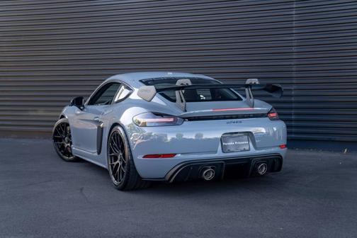 2025 Porsche 718 Cayman GT4 RS
