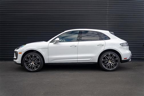 2025 Porsche Macan 