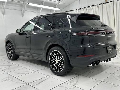 2025 Porsche Cayenne 