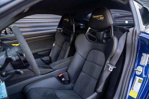 2025 Porsche 718 Cayman GT4 RS