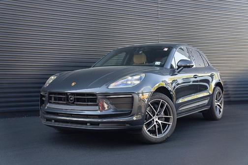 Volcano Grey Metallic 2026 Porsche Macan