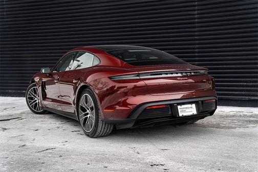 2023 Porsche Taycan 