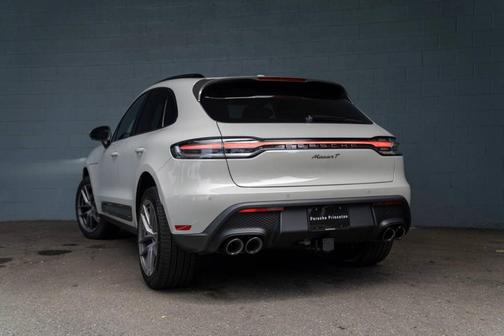 2025 Porsche Macan T