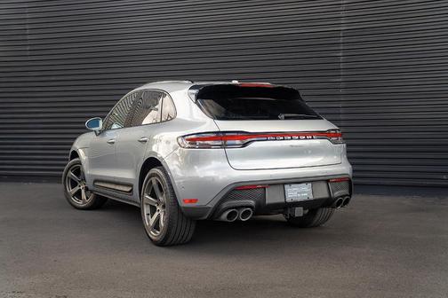 2022 Porsche Macan 