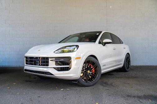 2026 Porsche Cayenne GTS