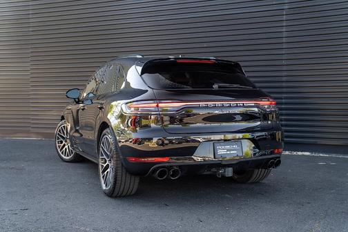 2020 Porsche Macan Turbo