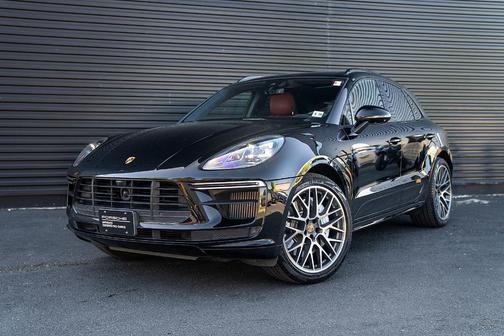 2020 Porsche Macan Turbo