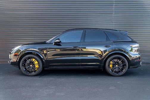 Black Metallic 2023 Porsche Cayenne Turbo S