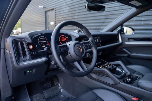 2024 Porsche Cayenne AWD