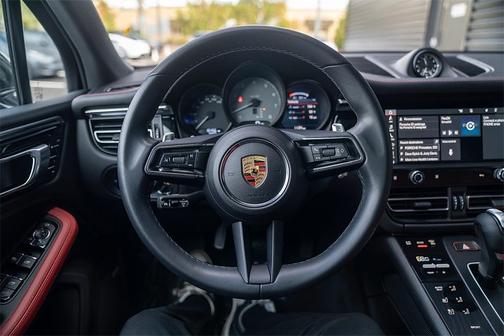 2024 Porsche Macan S