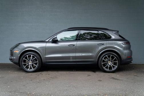 2025 Porsche Cayenne E-Hybrid AWD