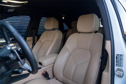 2020 Porsche Macan S