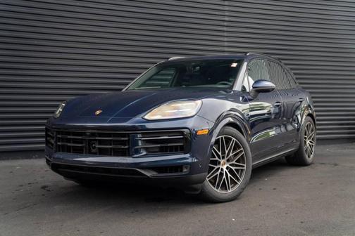 2025 Porsche Cayenne Base