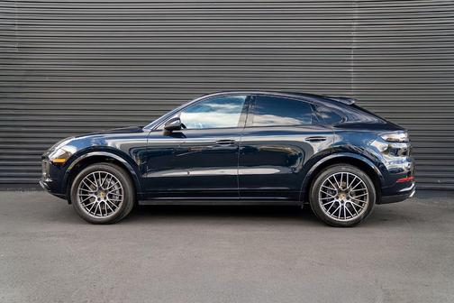 2022 Porsche Cayenne AWD