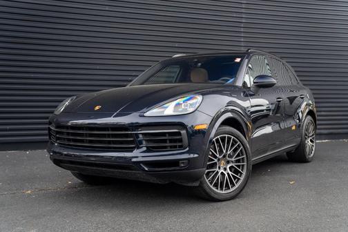 2022 Porsche Cayenne Base