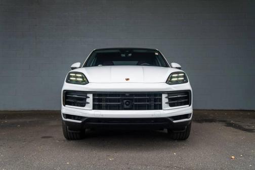2025 Porsche Cayenne AWD