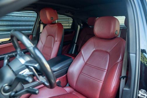 Black 2023 Porsche Cayenne Platinum Edition