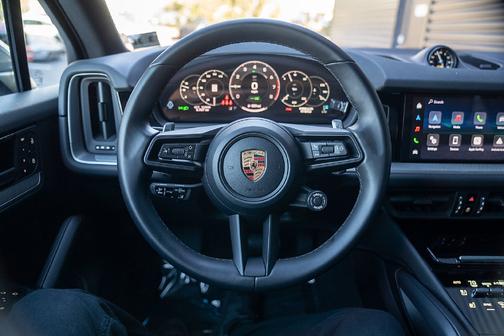 Chalk 2026 Porsche Cayenne Base