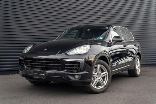 2017 Porsche Cayenne S