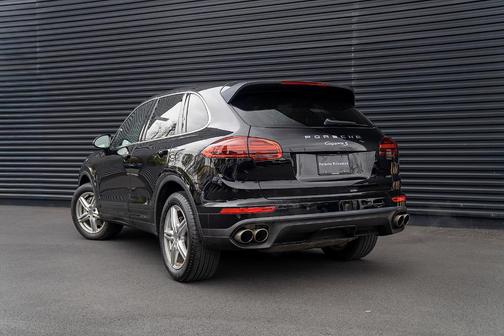 2017 Porsche Cayenne S