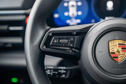 2025 Porsche Macan 4