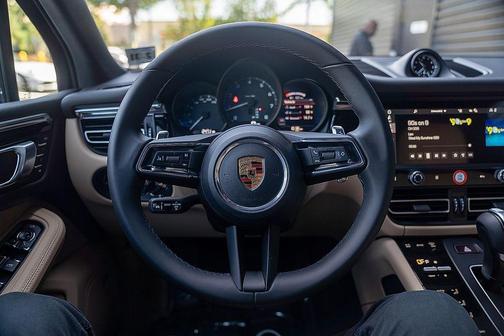 Jet Black Metallic 2026 Porsche Macan