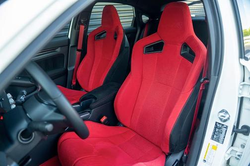 White 2025 Honda Civic Type R