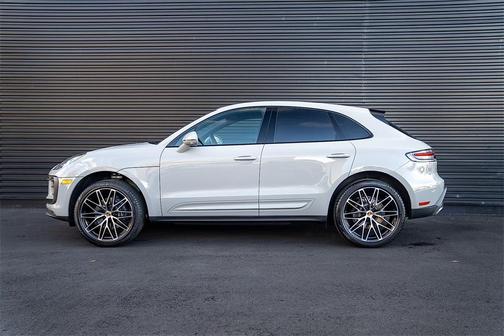 2025 Porsche Macan 