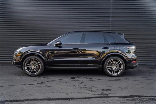 2022 Porsche Cayenne E-Hybrid