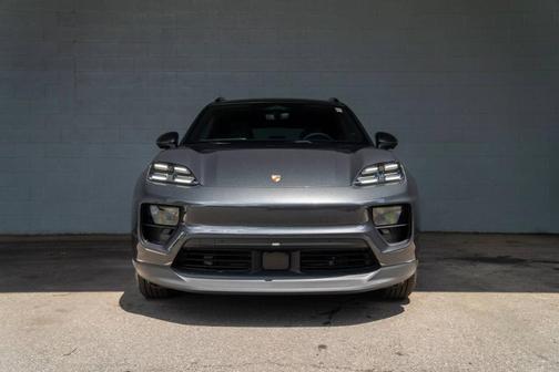2025 Porsche Macan Electric Base