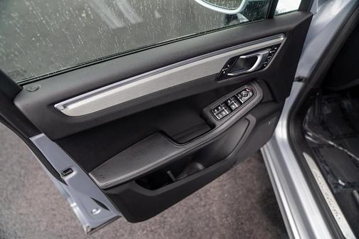 2018 Porsche Macan Turbo