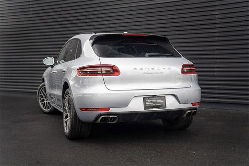2018 Porsche Macan Turbo