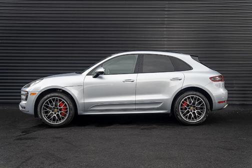 2018 Porsche Macan Turbo