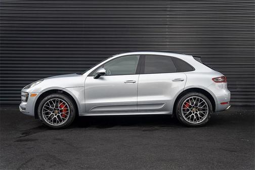2018 Porsche Macan Turbo