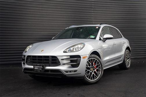 2018 Porsche Macan Turbo