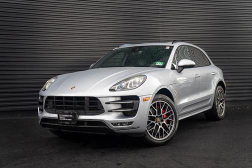 2018 Porsche Macan Turbo