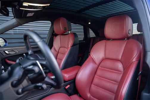 2023 Porsche Macan GTS