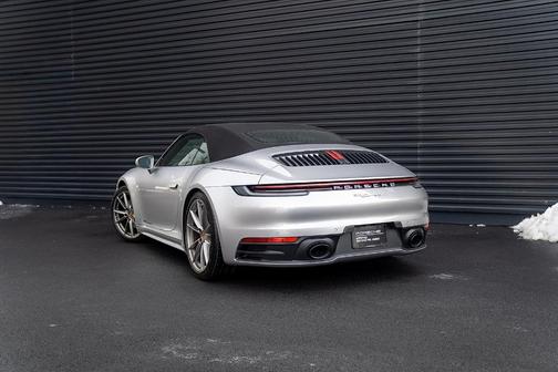 2020 Porsche 911 Carrera S
