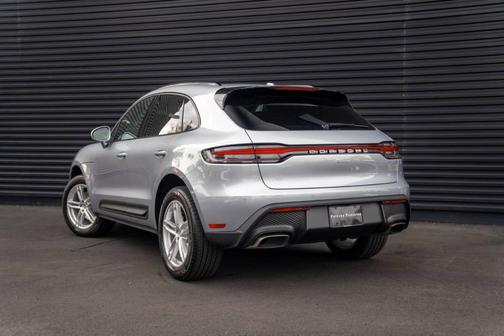 2026 Porsche Macan 