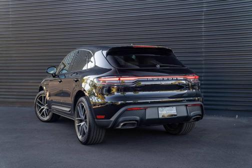 2025 Porsche Macan 