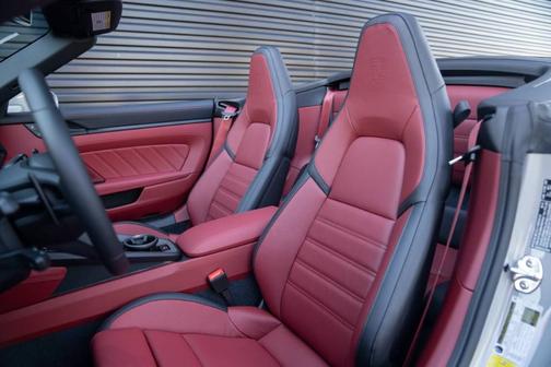 2026 Porsche 911 Carrera GTS