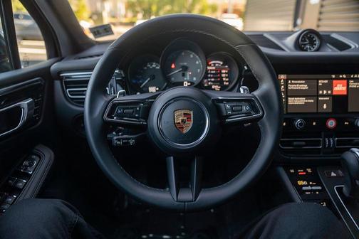 Jet Black Metallic 2026 Porsche Macan S