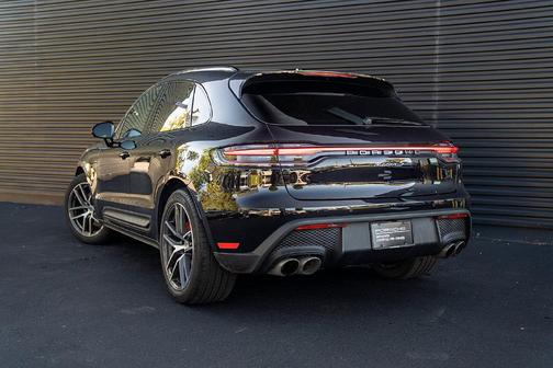 Jet Black Metallic 2026 Porsche Macan S