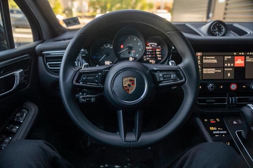 Jet Black Metallic 2026 Porsche Macan S